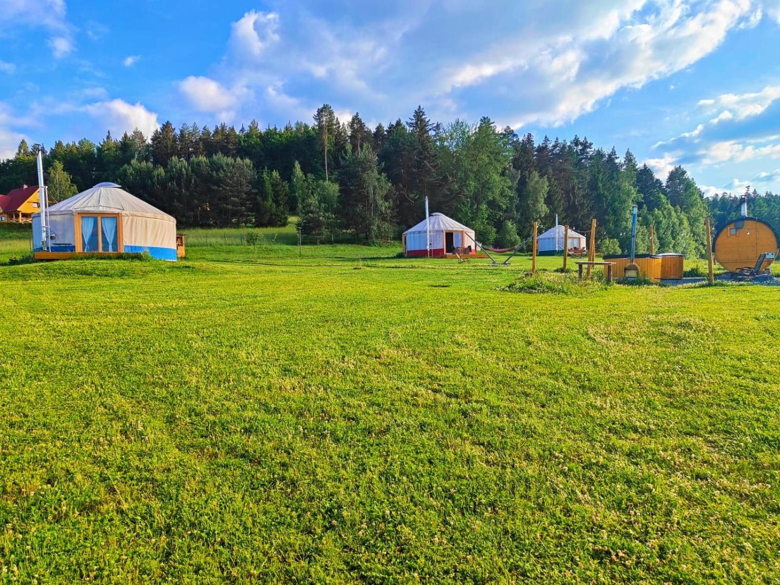 Glamping Niebianska Osada Jurty Dolnoslaskie & Luksustelt Polanica-Zdrój