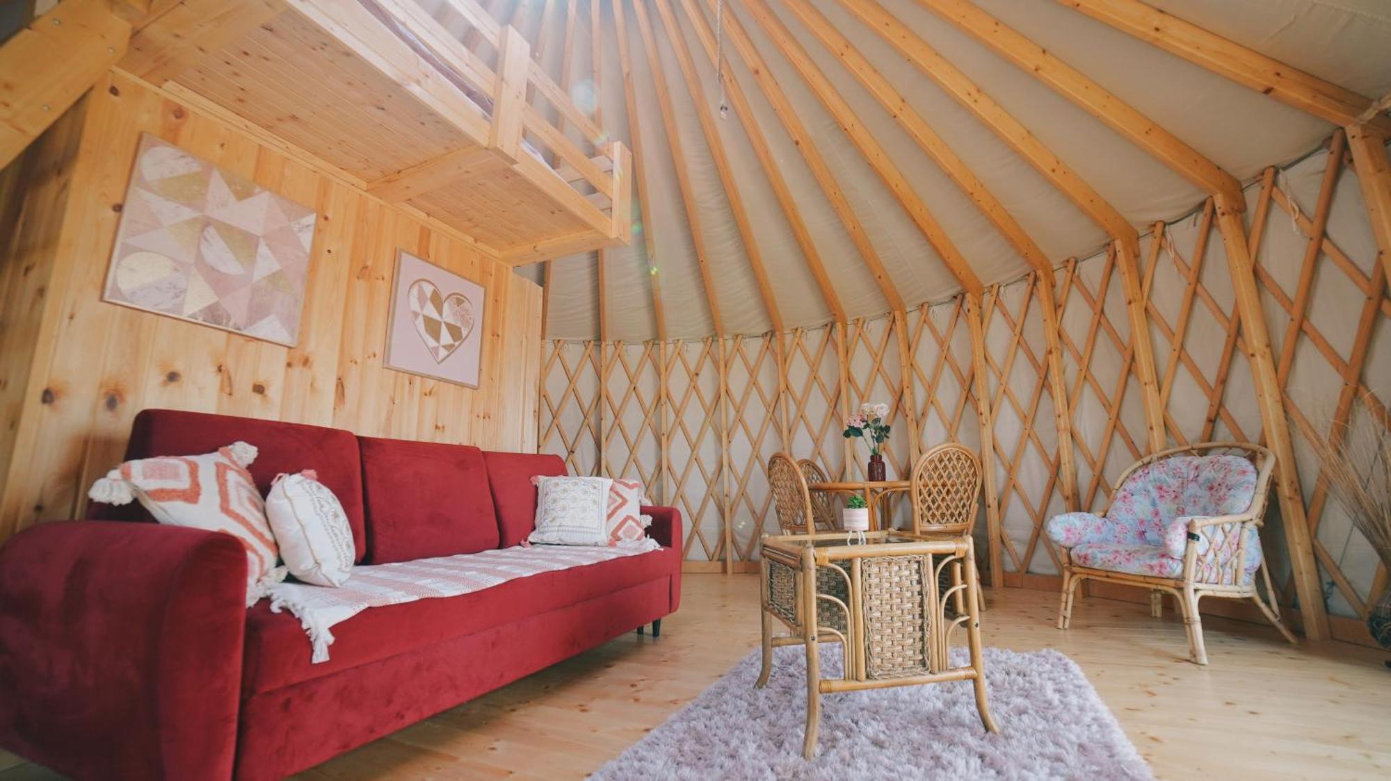 Glamping Niebianska Osada Jurty Dolnoslaskie & * Polanica-Zdroj