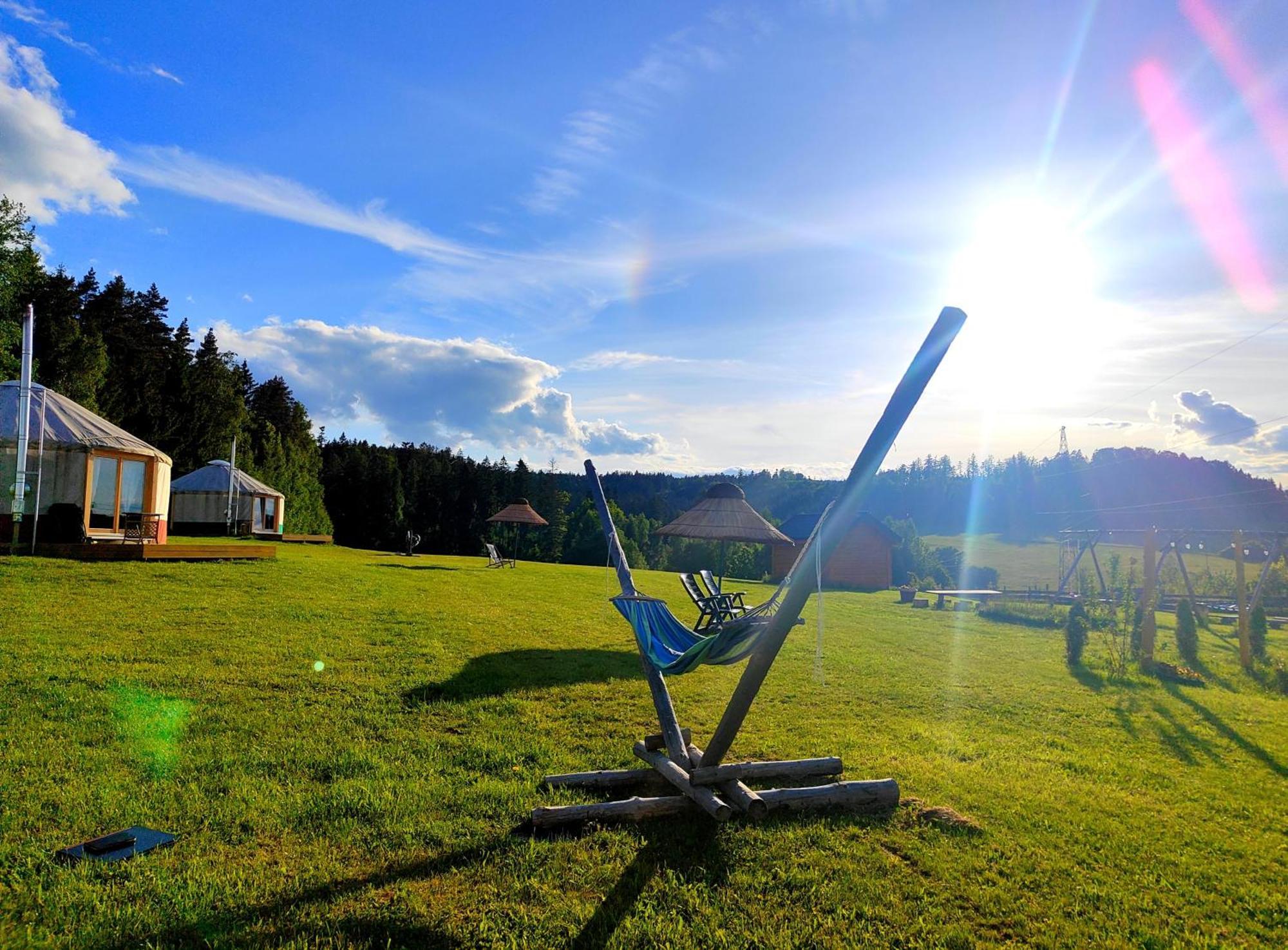 Glamping Niebianska Osada Jurty Dolnoslaskie & *